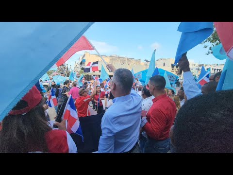 Los haitianos allá y los dominicanos aquí. No a Campos de Refugiados traidor Luís Abinader quiere RD