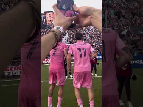 This moment. The first seconds as champions. 🥹🏆