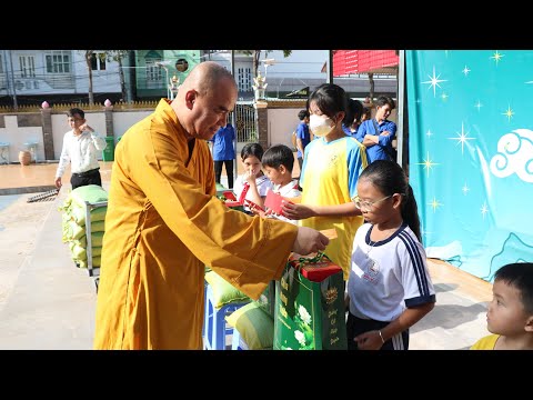 VIDEO: Trao quà Trung thu tại Văn phòng 2 Ban Trị sự GHPGVN tỉnh Đồng Tháp