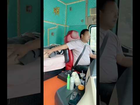 Vợ chồng tài xế đồng hành cùng <strong>nhau</strong> trong những chuyến hàng đường dài #truckdriver #trucklife #truck