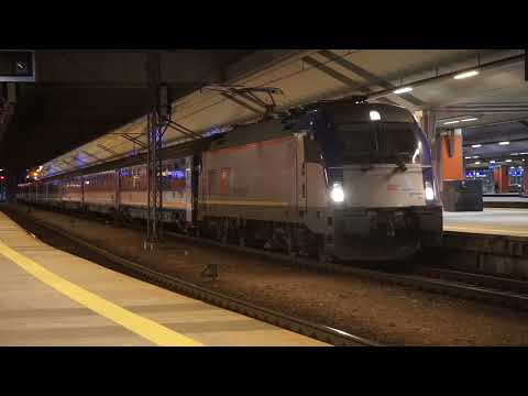 PKP Intercity Husarz with EuroNight departing Krakow Glowny (With Horn!)