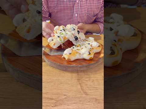 Best Pizza In Lahore #food #foodie #pizza #lahorefood #ytshorts #viralshorts #viral