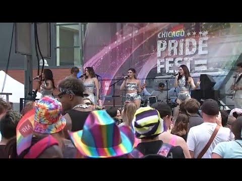 Thousands celebrate LGBTQ+ community at 23rd annual Chicago Pride Fest
