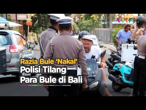 Kocak! Momen Bule di Bali Kena Tilang Masal