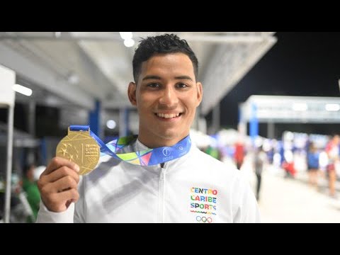 “Fue triste”: nadador de Guatemala gana oro sin poder escuchar su himno en San Salvador