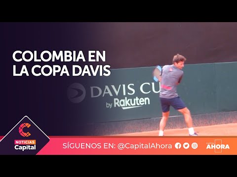 Equipo colombiano de Copa Davis recibe el pabellón nacional