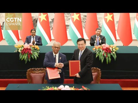 Xi Jinping sostiene conversaciones con presidente de Surinam