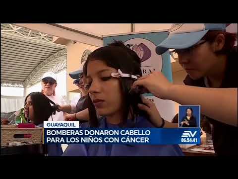 Bomberas donan su cabello a niños de Solca