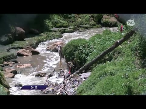 Vecinos piden construcción de nueva tubería en la quebrada del río Machángara