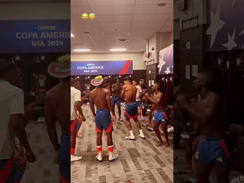 BAILE COLOMBIANO!  Se liga na festa da Colômbia depois de bater o Uruguai  #shorts