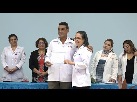 Más de 50 médicos de Managua se graduaron en el II Curso de Ecografías