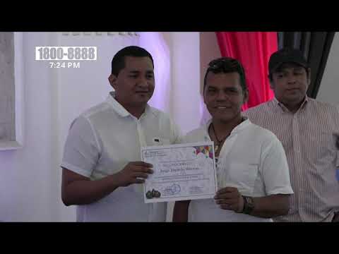 Premian ganadores de concurso de artesanías en Nicaragua