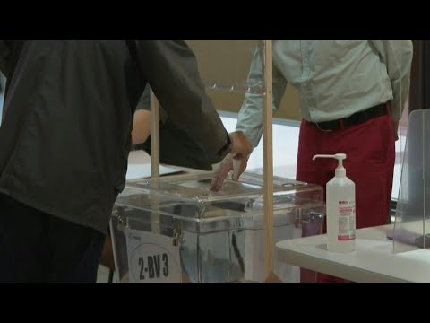 Régionales: ouverture d'un bureau de vote à Paris | AFP Images