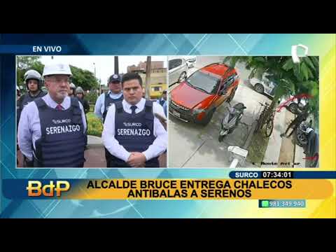 Alcalde Carlos Bruce entrega chalecos antibalas a serenos de Surco