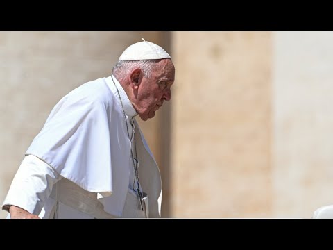 Le pape va être opéré d'urgence pour un risque d'occlusion intestinale