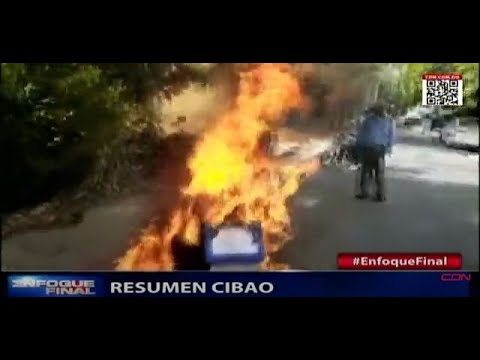 En reclamo de promesas queman simbólicamente a Danilo Medida y otros funcionarios en Santiago
