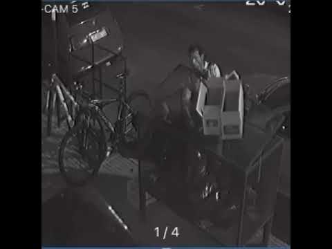 Así robaron una bicicleta de la vereda frente a una conocida pastelería