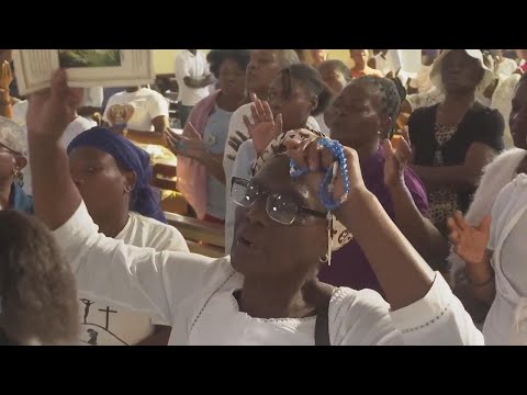 Haitians celebrate Good Friday indoors for fear of street violence