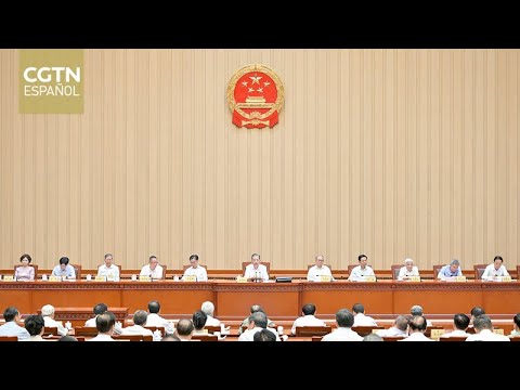 El Comité Permanente de la XIV APN, el máximo órgano legislativo de China, concluye su octava sesión