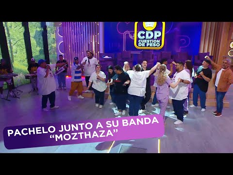 ¡BIEN ARRIBA! Pachelo debutó como cantante junto a su banda Mozthaza y todos se pusieron a bailar