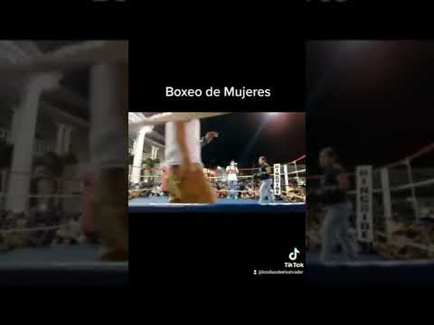 Boxeo de Mujeres en las Fiestas patronales de Sonsonate 