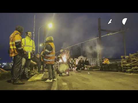 Retraites: au Havre, la zone industrielle et le port bloqués | AFP Images