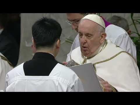 El papa hace un llamamiento contra la división en la Iglesia durante la misa del Jueves Santo