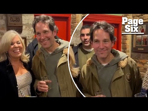 Paul Rudd hits the pub with Irish band Hermitage Green