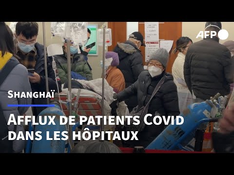 Chine: les hôpitaux de Shanghai surchargés face à l'afflux de patients Covid | AFP