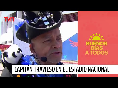 El Capitán Travieso: Fue a votar y llevó la magia al Estadio Nacional | Chile Elige 2023