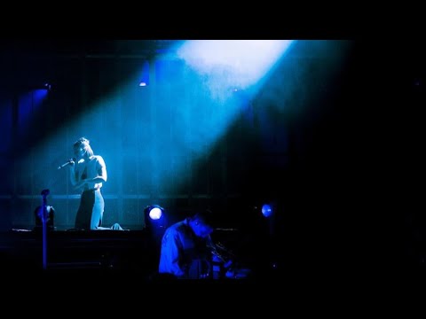Gracie Abrams - Normal Thing (Live on The Secret Of Us Tour)
