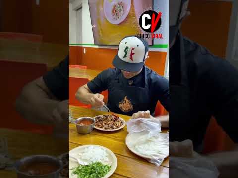 #shorts  Canelo Alvarez Se Come La Cena De Un Comensal Y Se Hace Viral #canelo