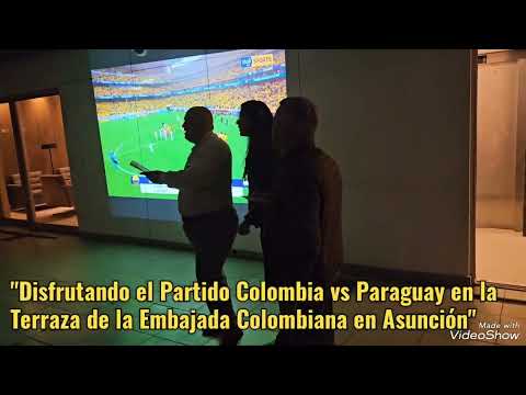 Disfrutando el Partido Colombia vs Paraguay en la Terraza de la Embajada Colombiana en Asunción