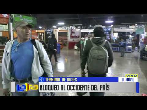Suspenden viajes hacia el occidente desde Terminal de Buses de Cochabamba por bloqueos