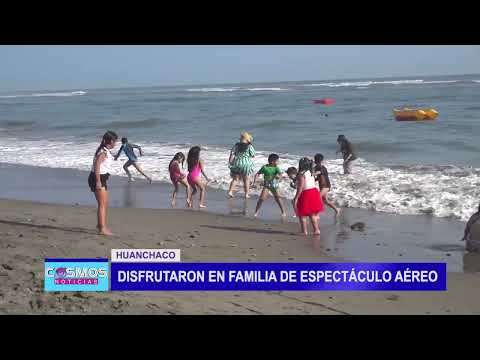 Huanchaco: Disfrutaron en familia de espectáculo aéreo
