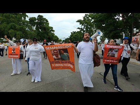 Cientos de personas protestan contra la violencia criminal en estado mexicano de Sinaloa | AFP