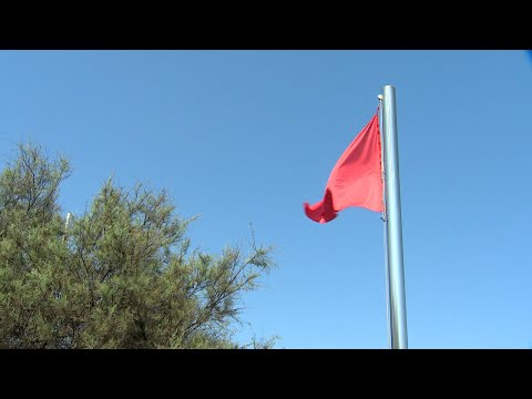 Bandera roja en las playas de Badalona por la lluvia de las últimas horas