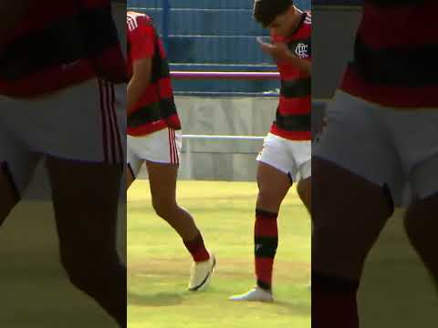 Veja o primeiro gol do Mengão na vitória por 4 a 0 sobre o Olaria, pela Copa Olaria Renovado Sub-16