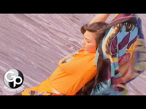 Nia Daniaty - Hancur Hatiku (Official Music Video)