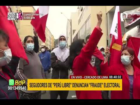 Simpatizantes de Perú Libre piden transparencia en conteo de votos (2/2)
