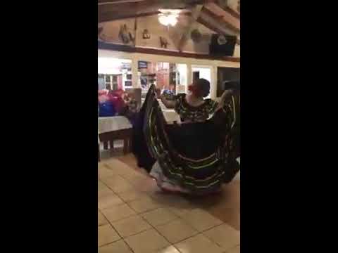 Danza Folklore CarmenZentino/Pieza Cultural El Viejo y la Vieja Con la Marimba Nicaraguense