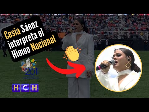¡Impecable! La cantante Cesia Sáenz interpreta el Himno Nacional de Honduras