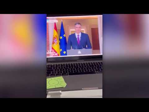La viral reacción en una oficina al anuncio de Pedro Sánchez