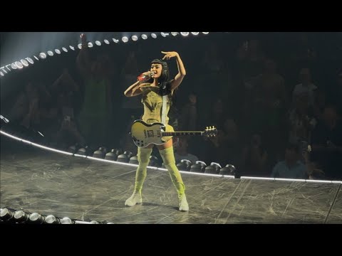 Katy Perry - Hot N Cold & Last Friday Night (Toronto N2 2025)