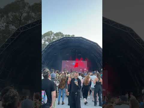 Artemas - I like the way you kiss me (Live in Perth)