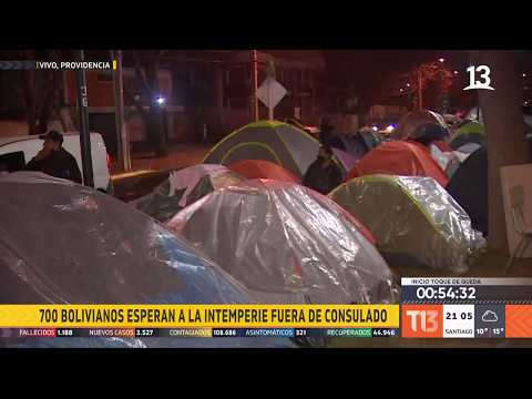 700 bolivianos piden ayuda fuera de su consulado para regresar a su país