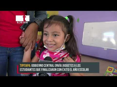 Estudiantes de Tipitapa reciben juguetes en la navidad - Nicaragua
