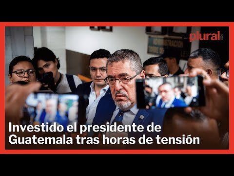 Bernardo Arévalo, investido en Guatemala tras horas de tensión