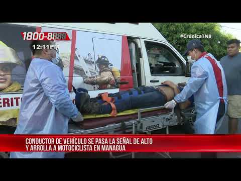 Motociclistas lesionados al ser atropellados por un vehículo en Managua - Nicaragua