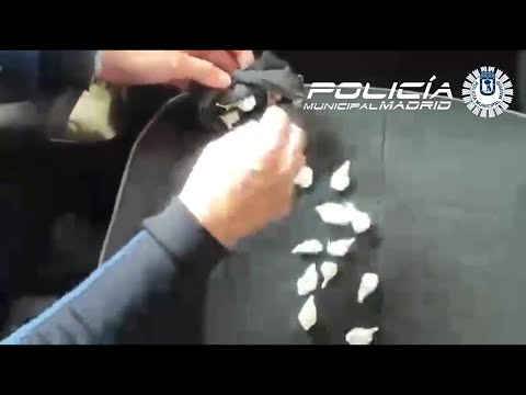 Detenido un conductor que ocultaba cocaína dentro de la palanca de cambios del coche